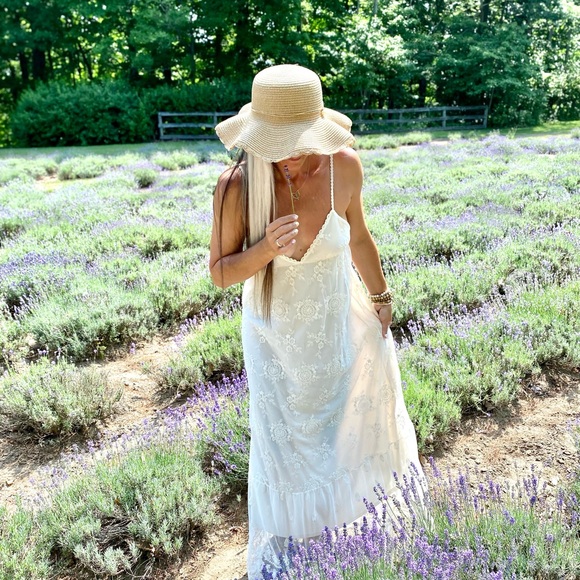 Join me on the BOHO DISCOVERY let’s feel wild and free 🦋✨✨ - Picture 13 of 15